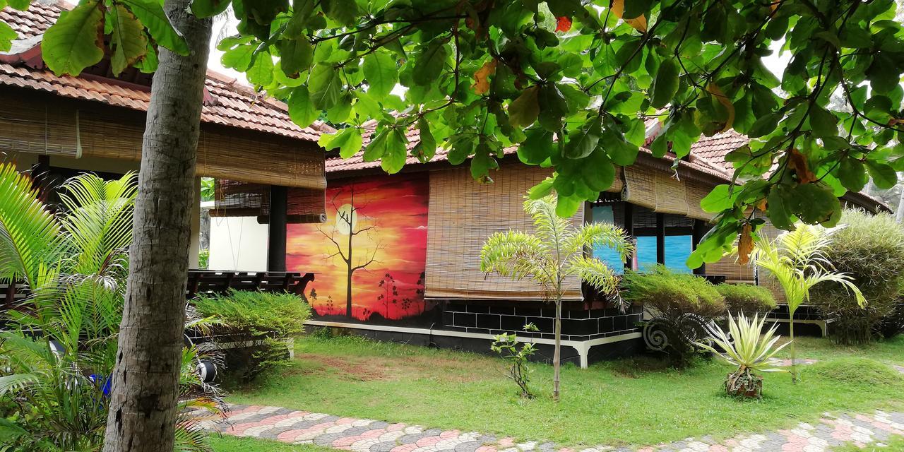 Maadathil Cottages Varkala Extérieur photo